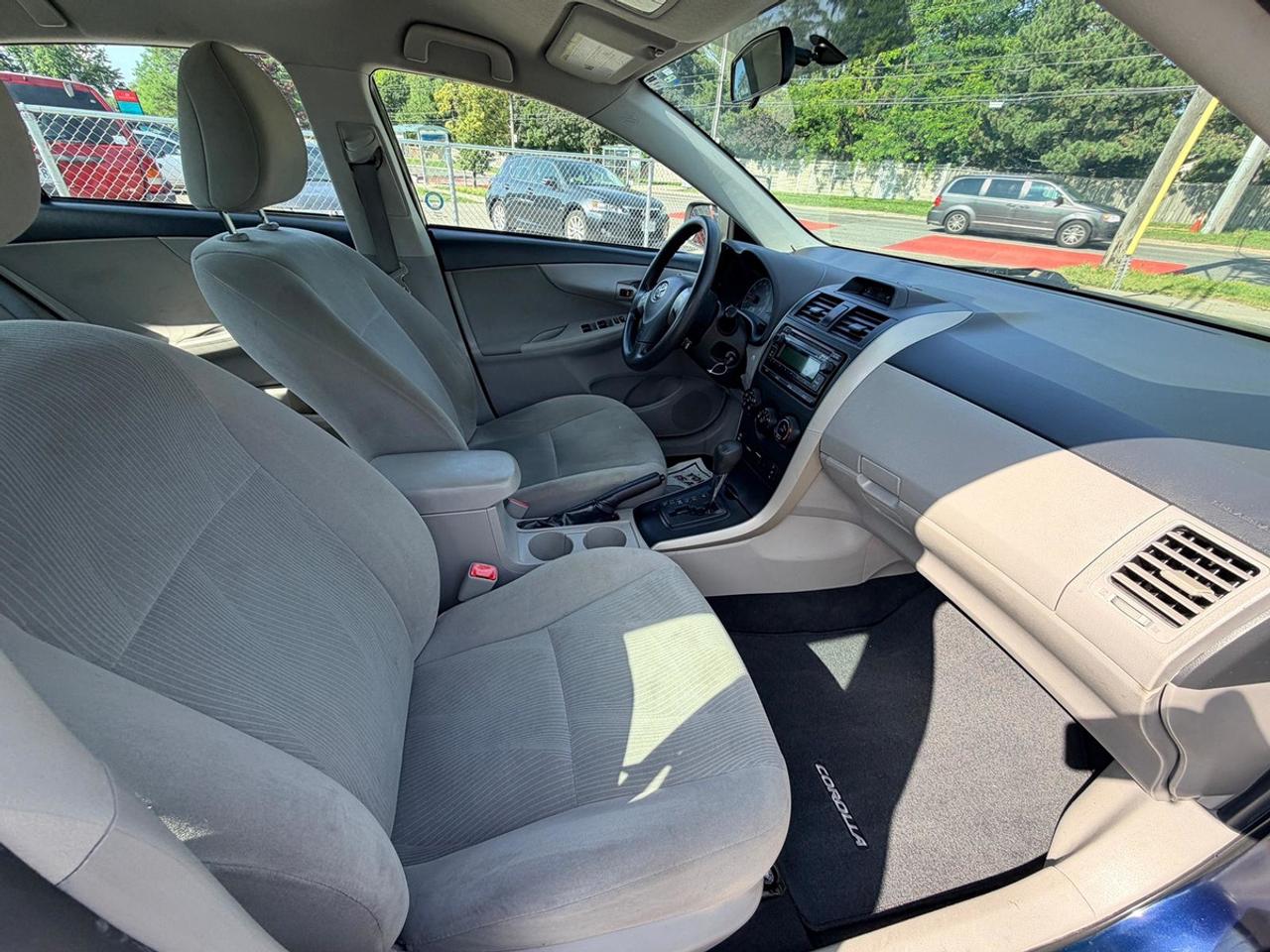 2012 Toyota Corolla CE Photo