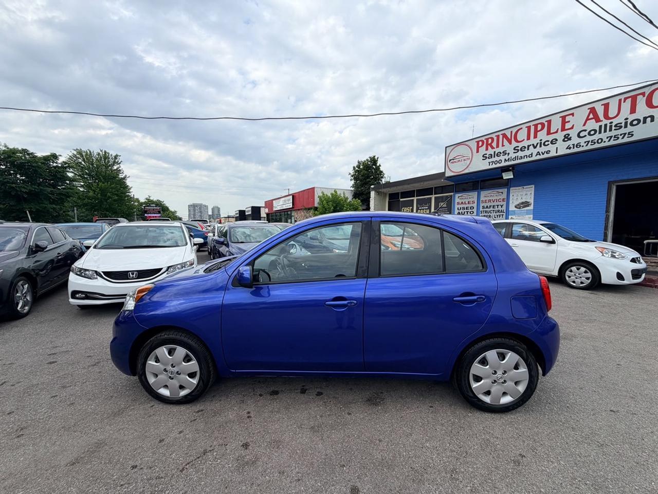 2015 Nissan Micra Base Photo