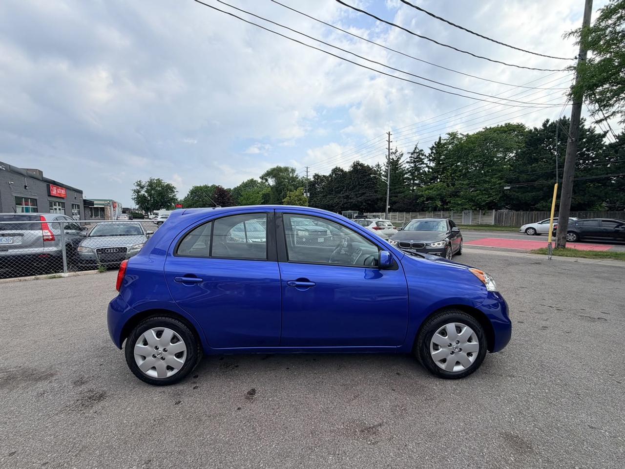 2015 Nissan Micra Base Photo