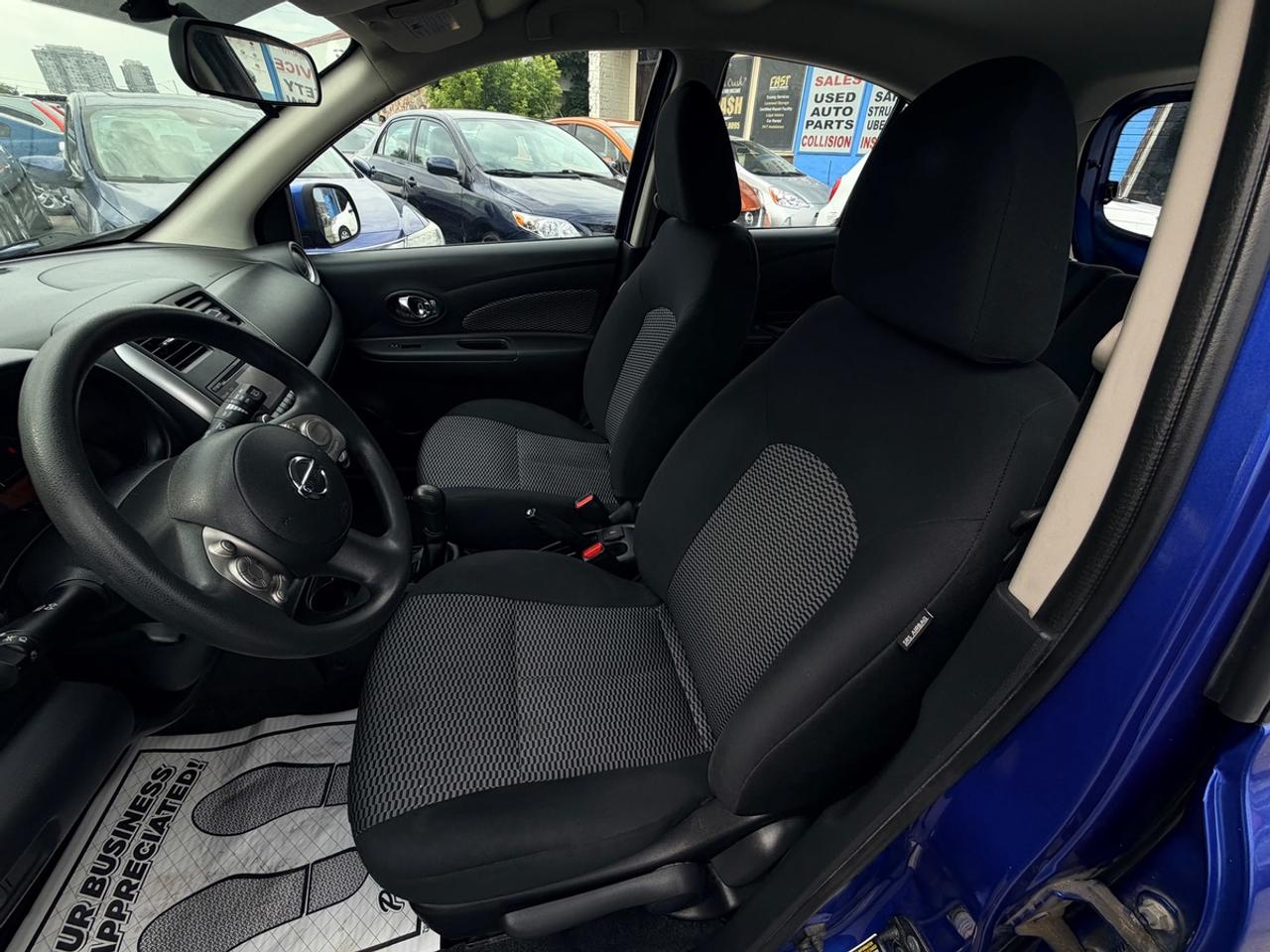 2015 Nissan Micra Base Photo