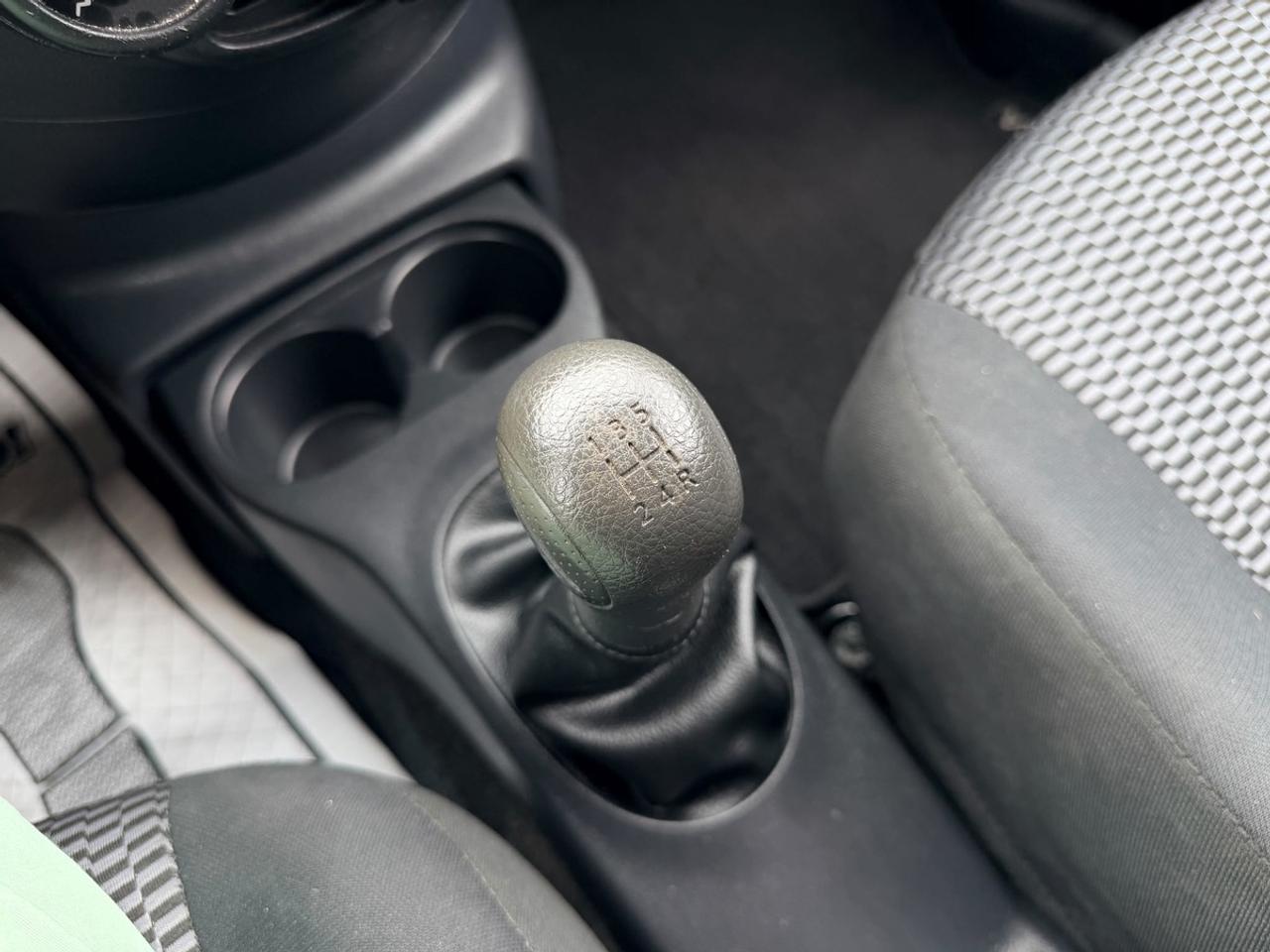 2015 Nissan Micra Base Photo