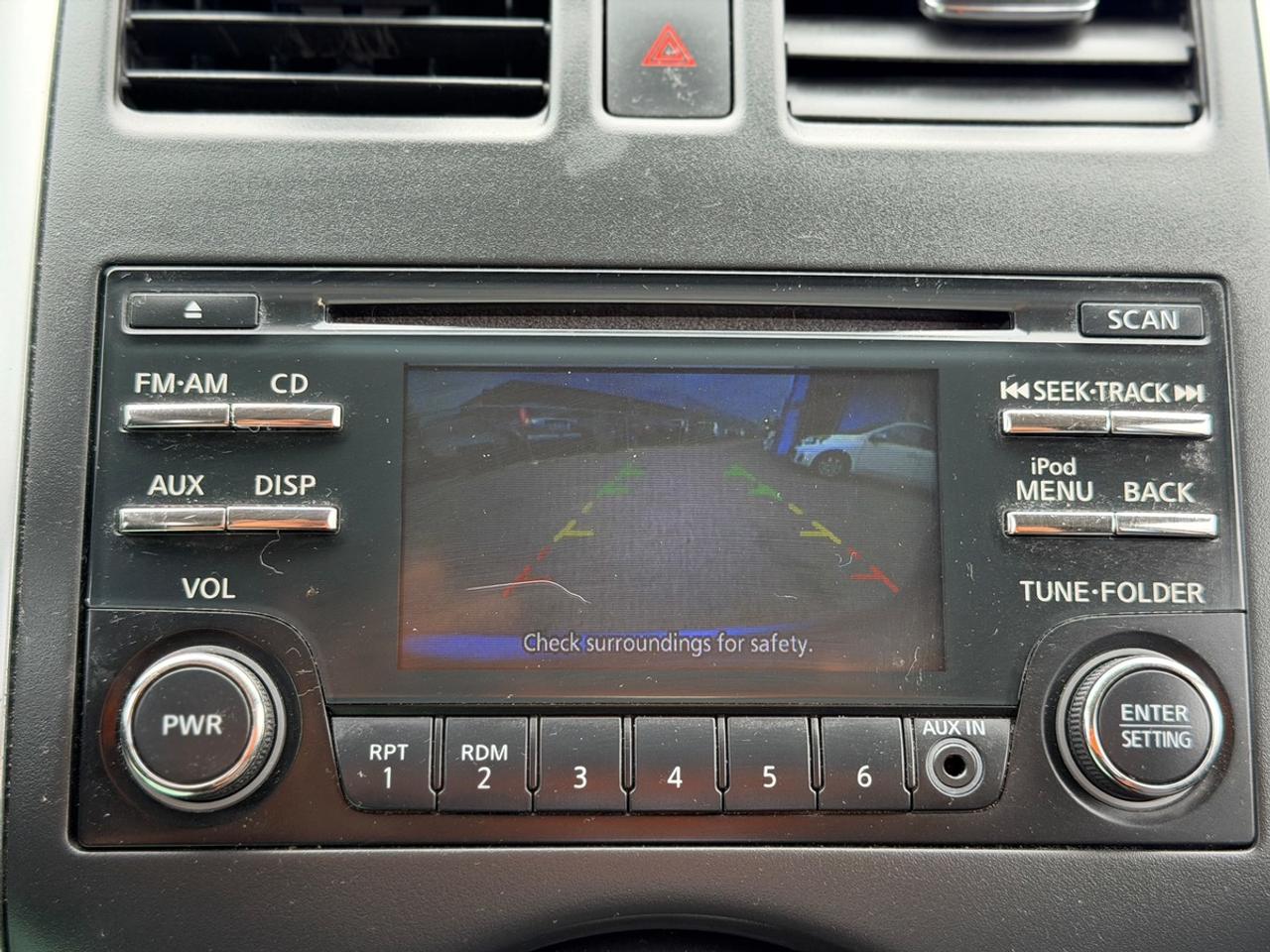 2015 Nissan Micra Base Photo