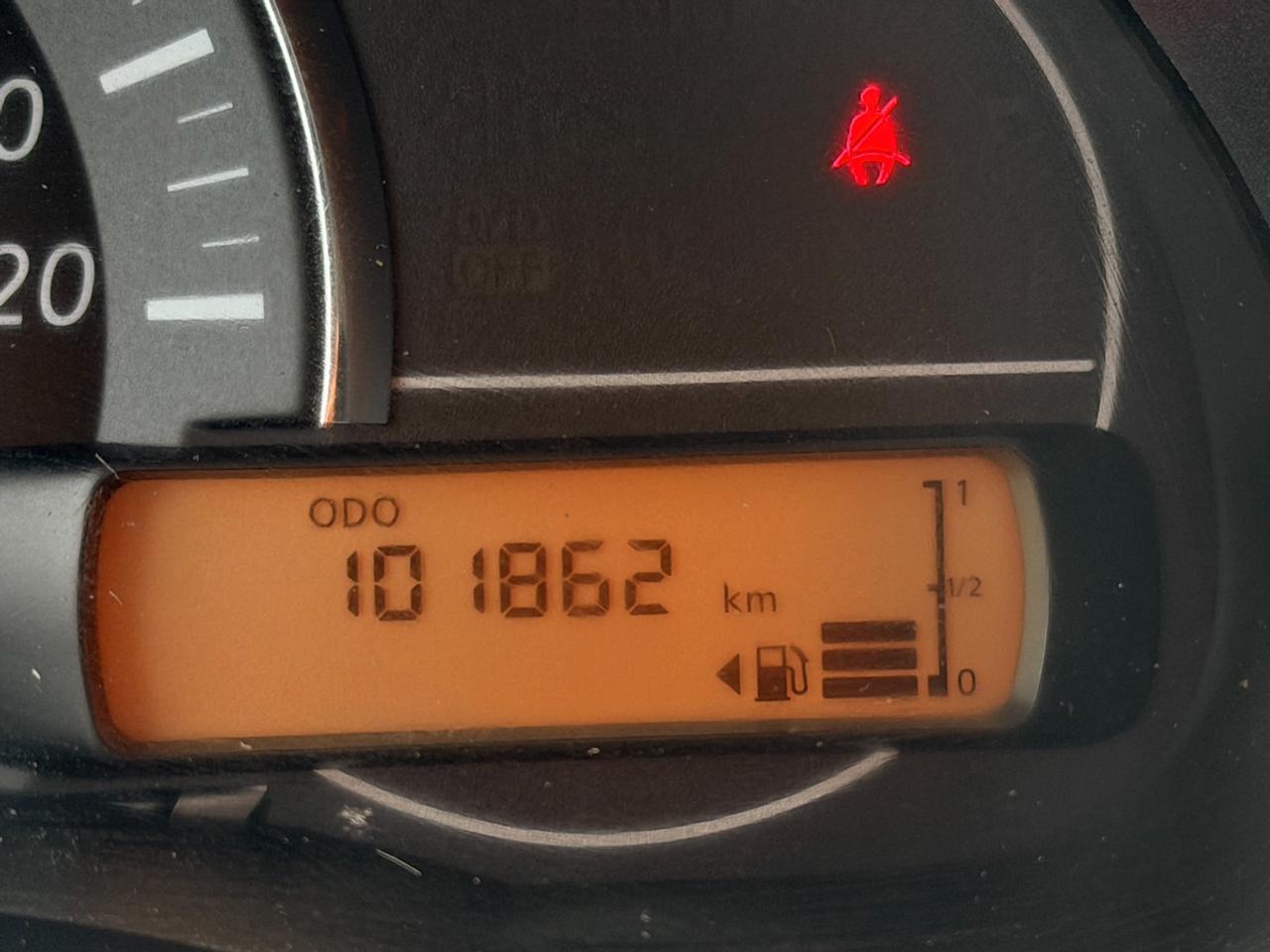 2015 Nissan Micra Base Photo