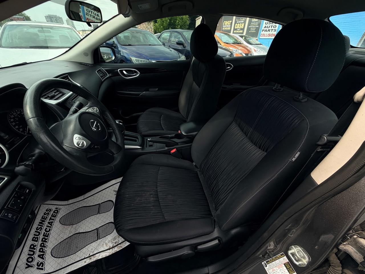 2018 Nissan Sentra SV Photo