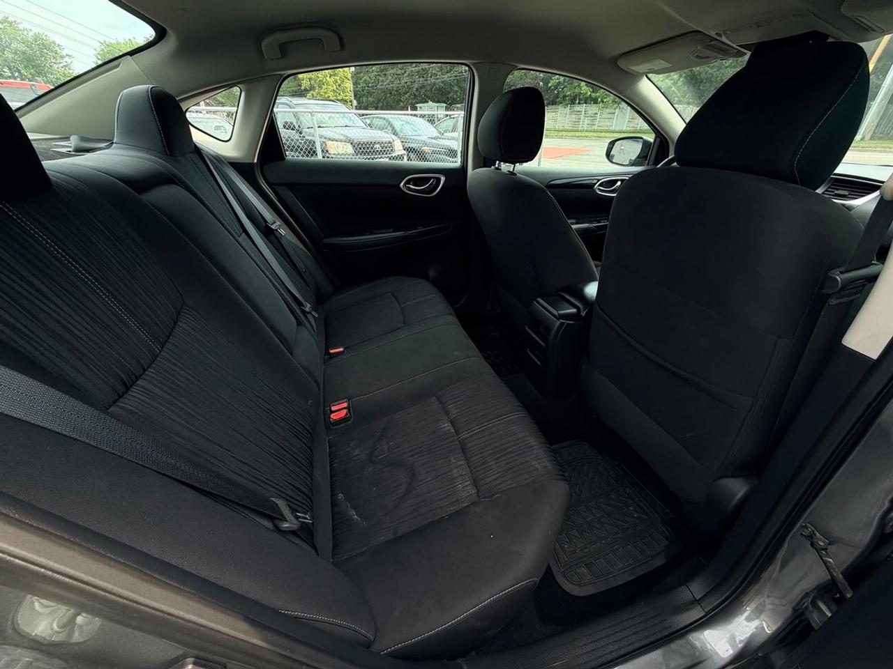 2018 Nissan Sentra SV Photo