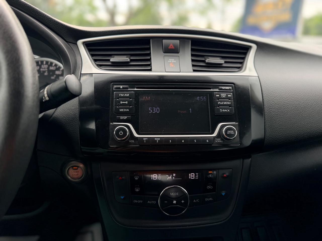 2018 Nissan Sentra SV Photo