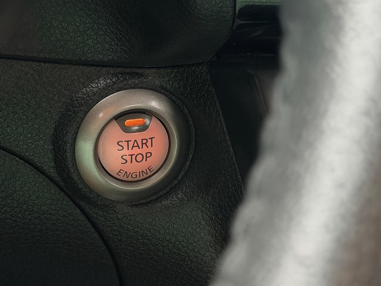 2018 Nissan Sentra SV Photo