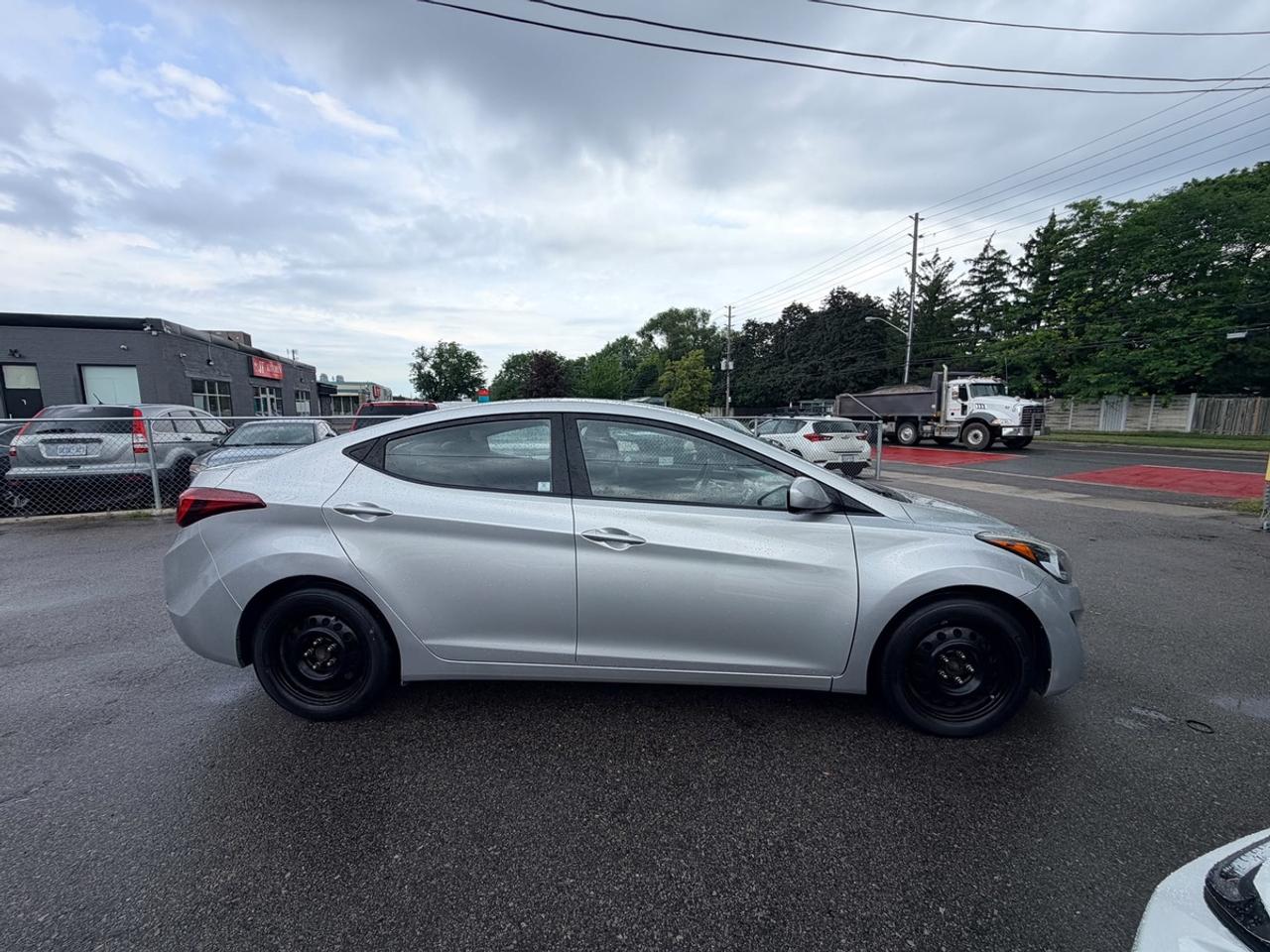 2016 Hyundai Elantra Limited Photo