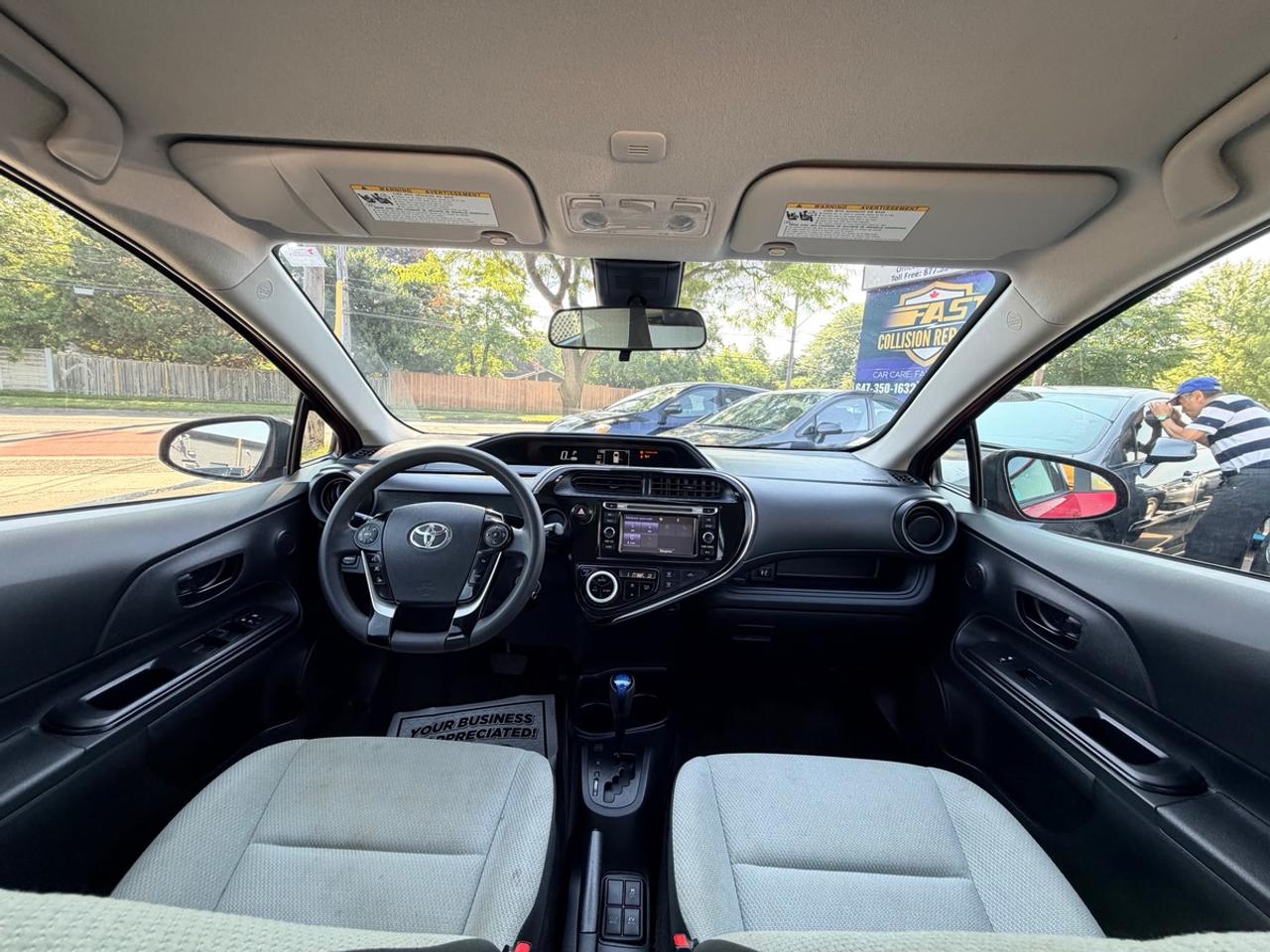 2018 Toyota Prius c Two Photo