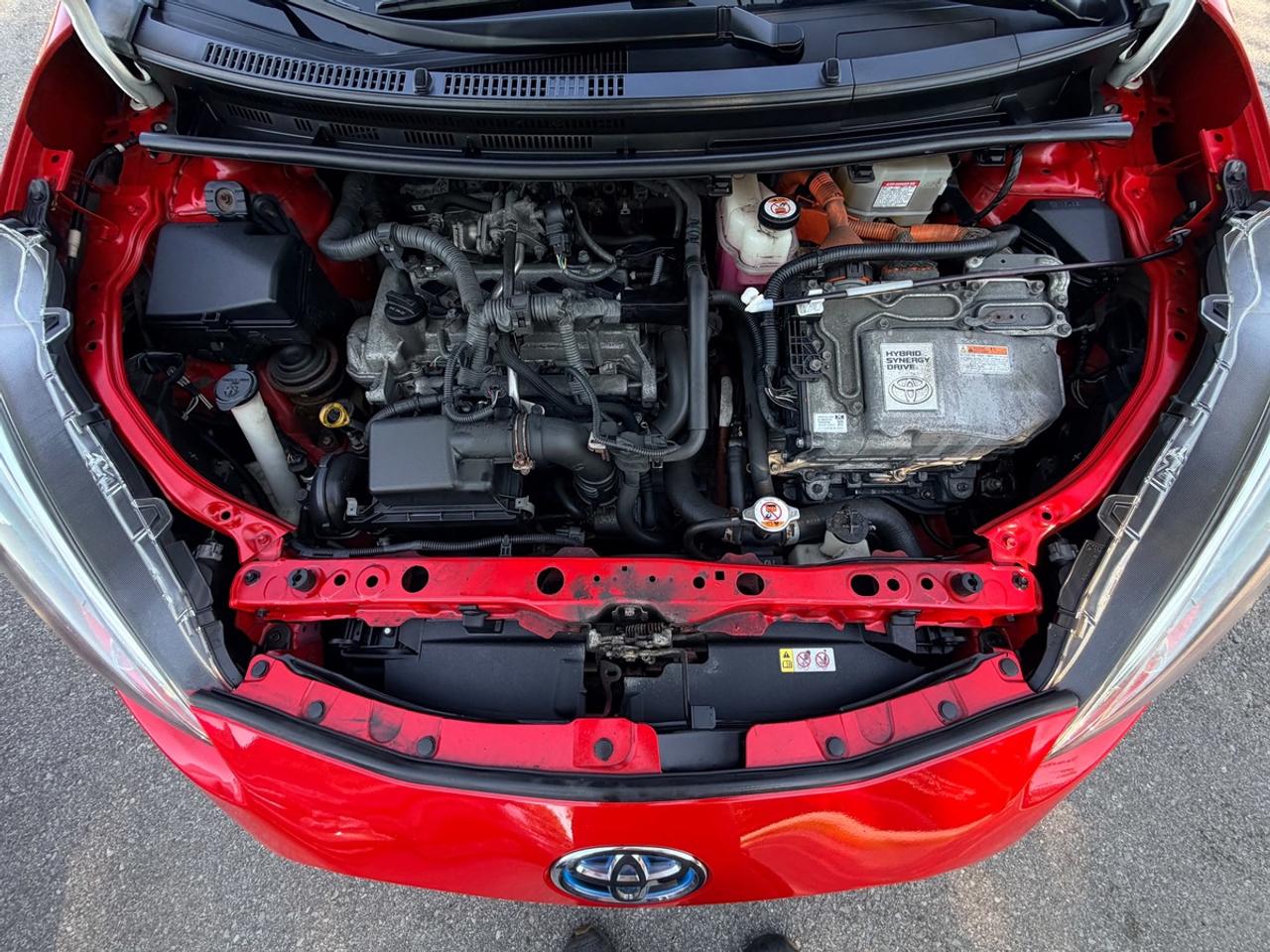 2018 Toyota Prius c Two Photo