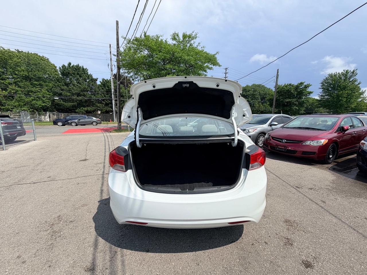 2013 Hyundai Elantra GLS Photo