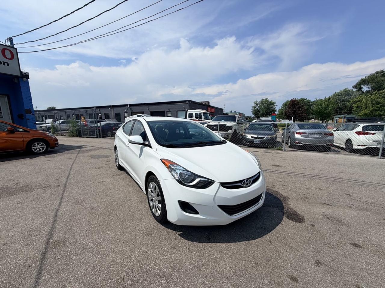 2013 Hyundai Elantra GLS Photo