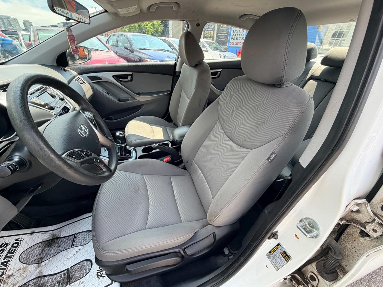 2013 Hyundai Elantra GLS Photo