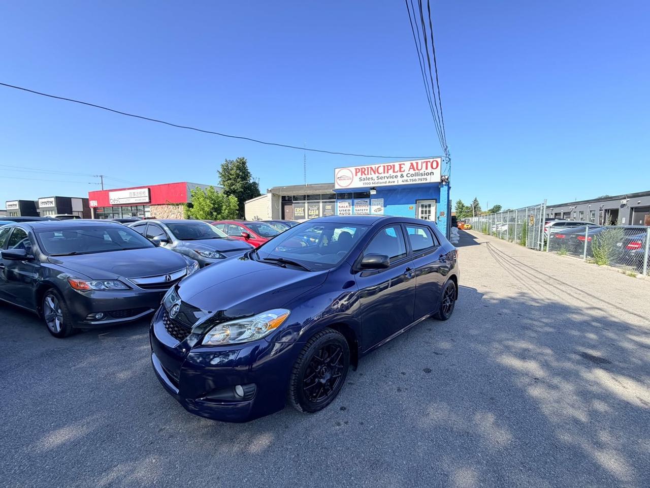 2013 Toyota Matrix XR Photo1