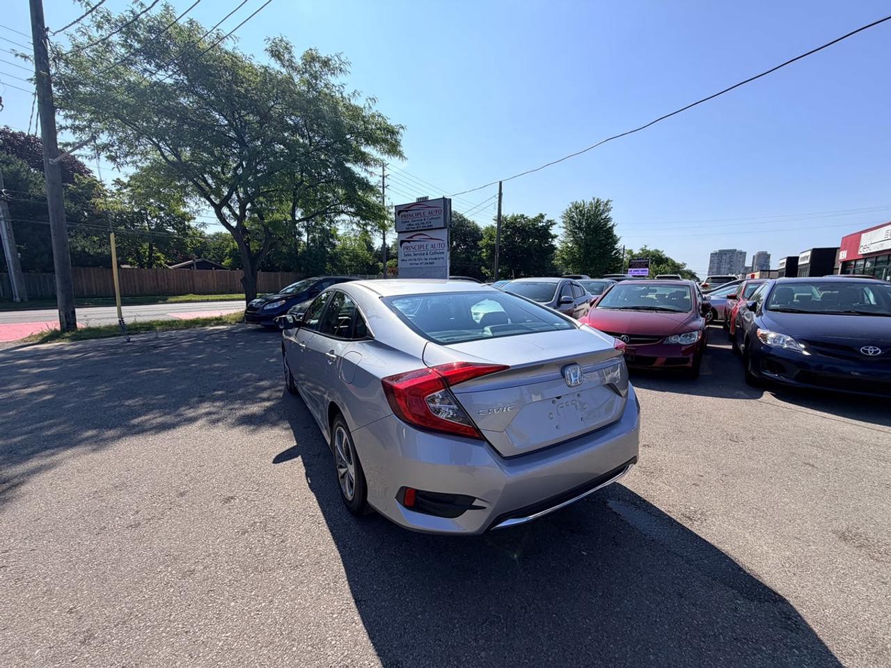 2019 Honda Civic LX Photo4