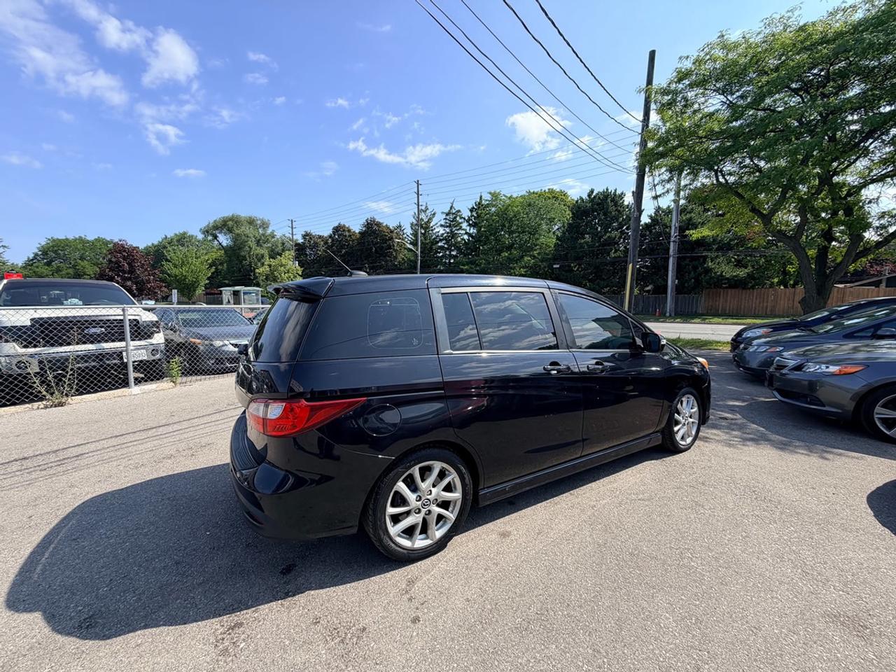 2014 Mazda MAZDA5 Grand Touring Photo