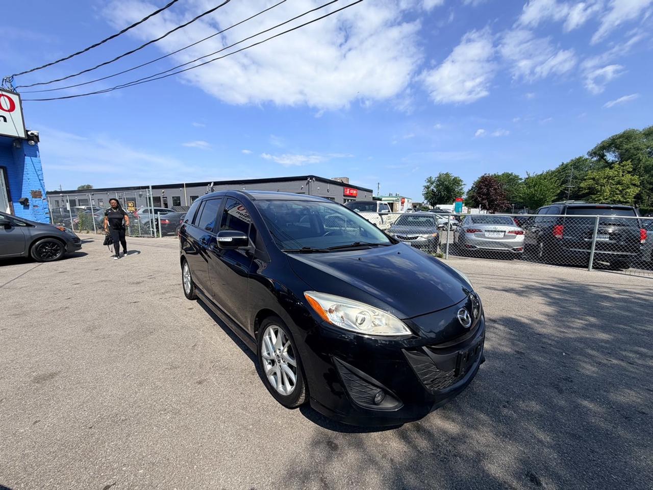 2014 Mazda MAZDA5 Grand Touring Photo