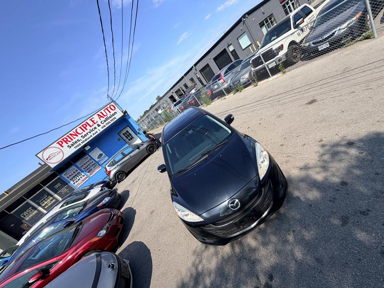 2014 Mazda MAZDA5 Grand Touring Photo