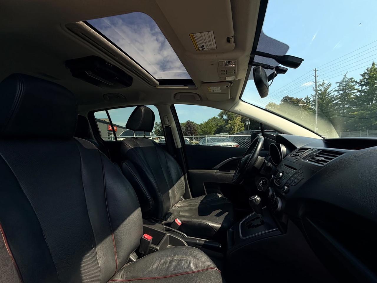 2014 Mazda MAZDA5 Grand Touring Photo