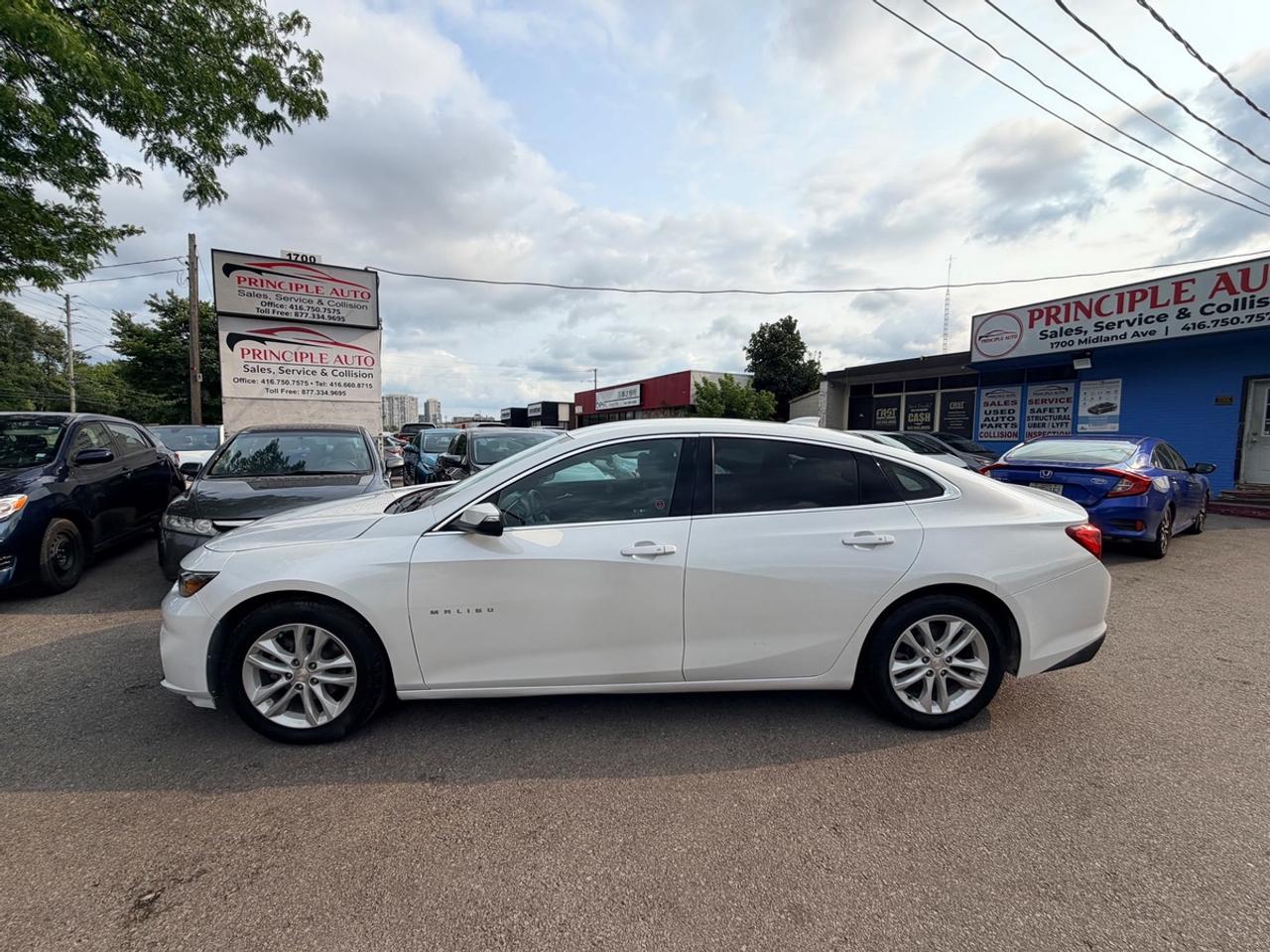 2017 Chevrolet Malibu LT Photo