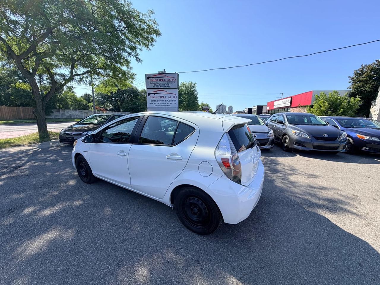 2013 Toyota Prius c Base Photo