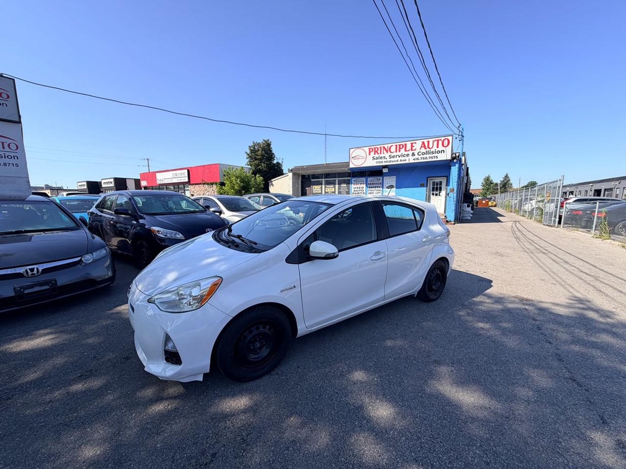 2013 Toyota Prius c Base Photo1