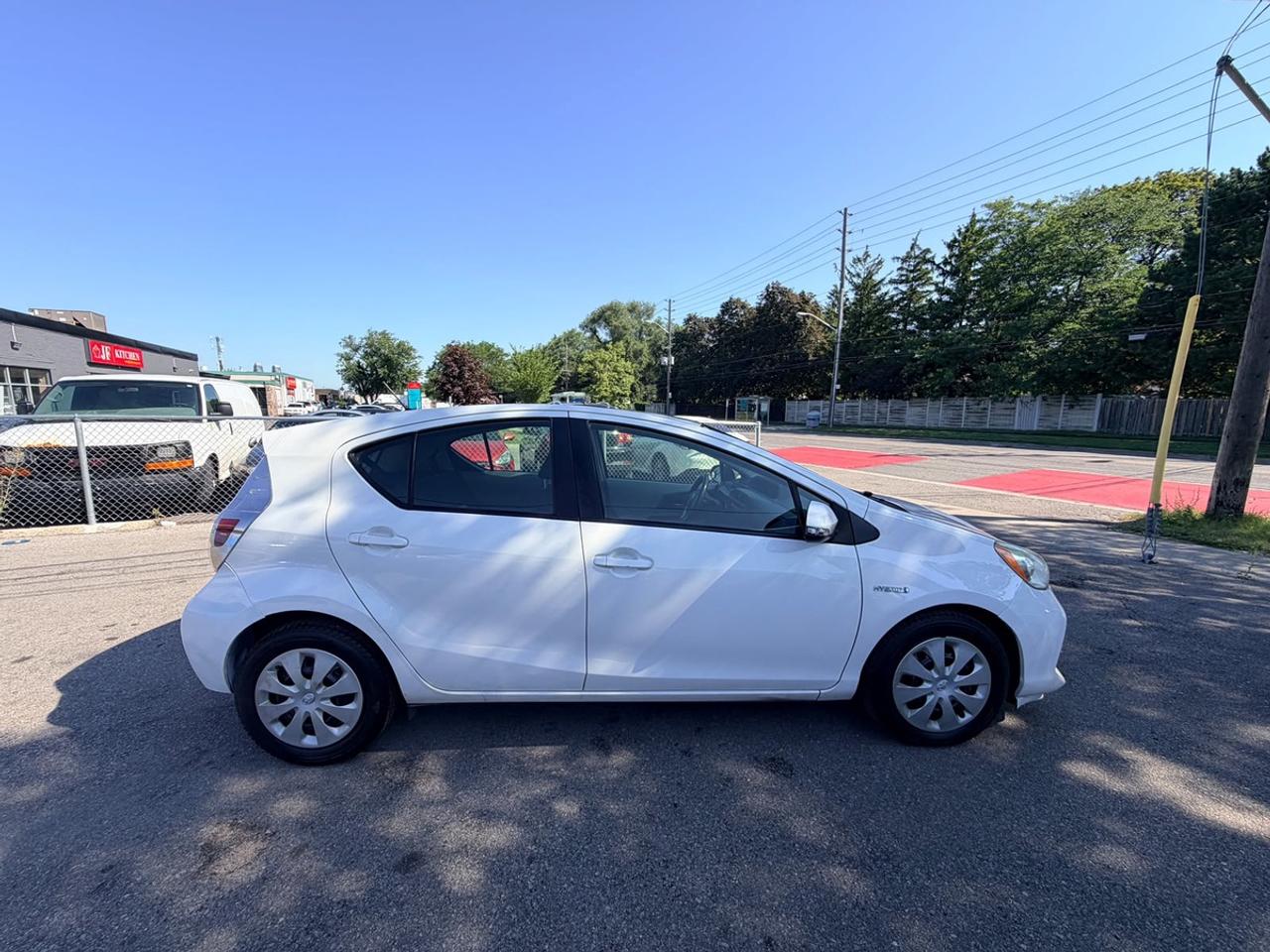 2013 Toyota Prius c Base Photo