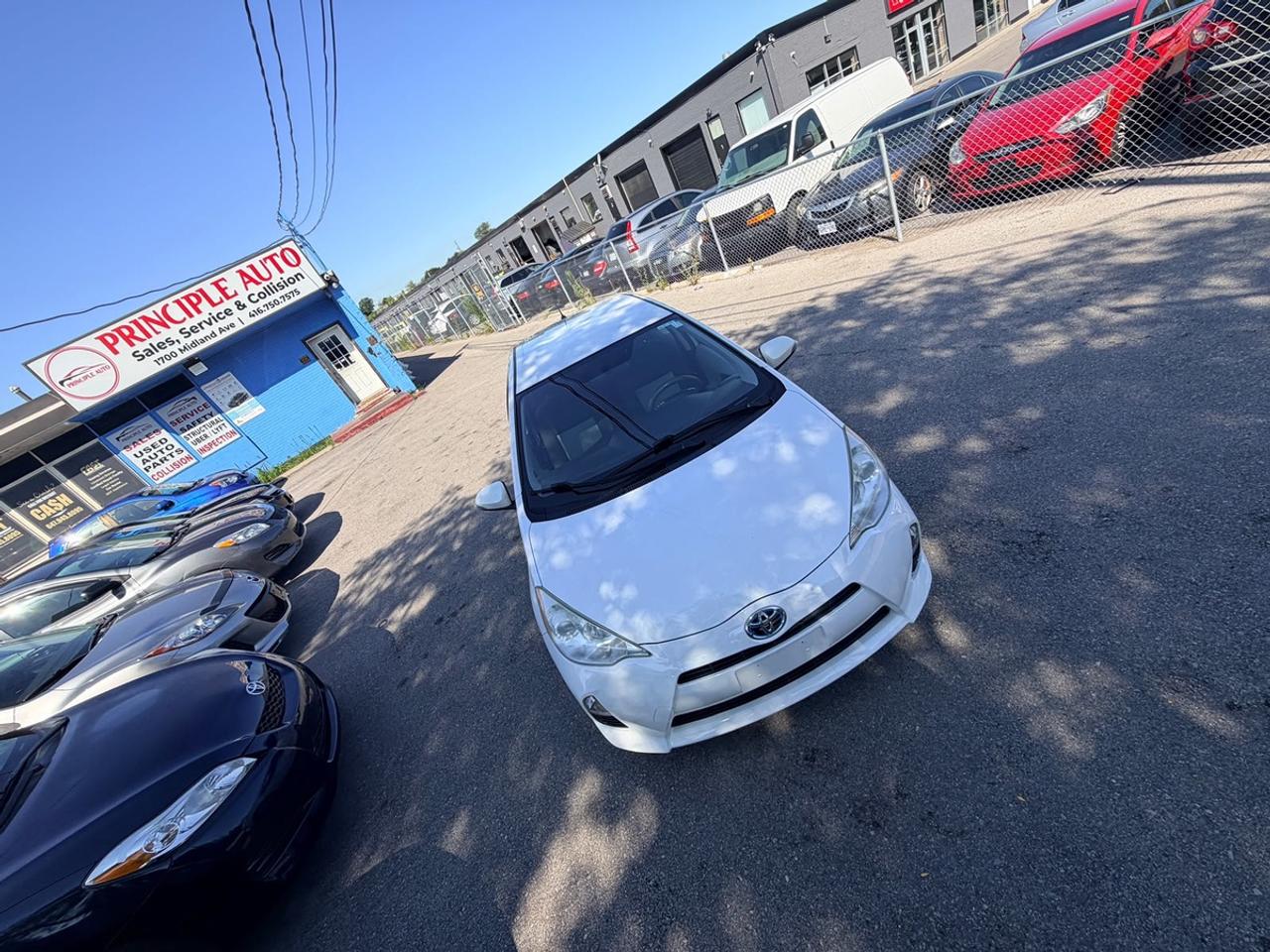 2013 Toyota Prius c Base Photo