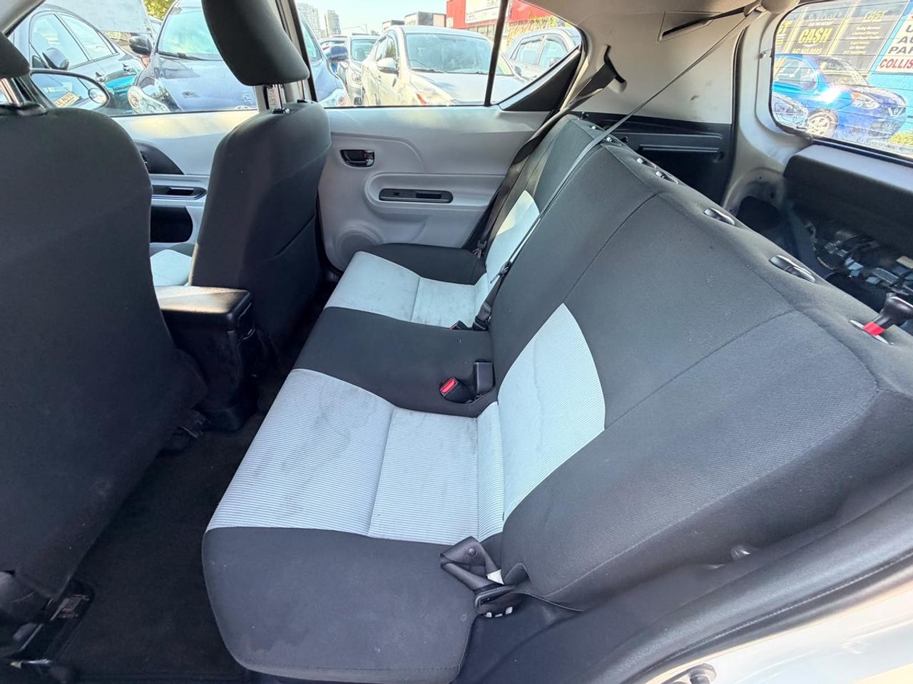 2013 Toyota Prius c Base Photo