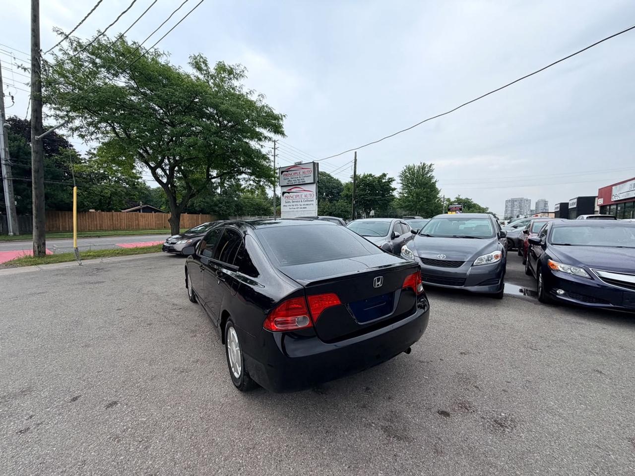 2009 Honda Civic DX Photo