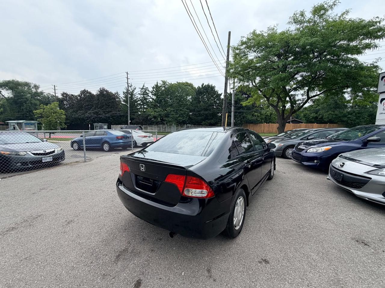 2009 Honda Civic DX Photo