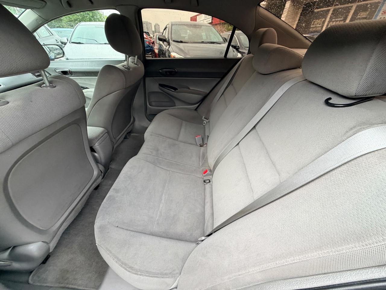 2009 Honda Civic DX Photo