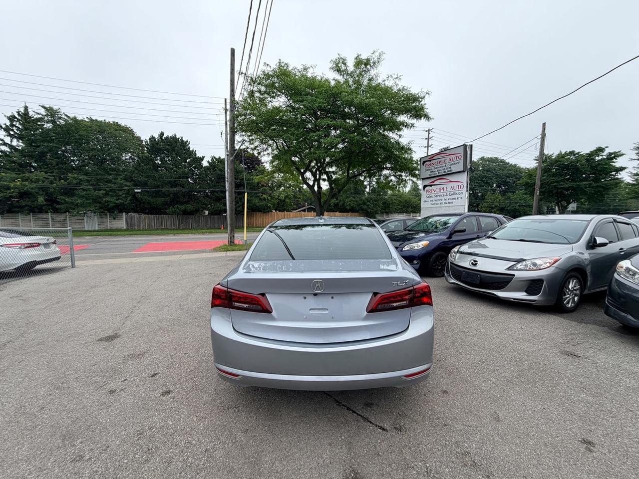 2015 Acura TLX Technology Photo