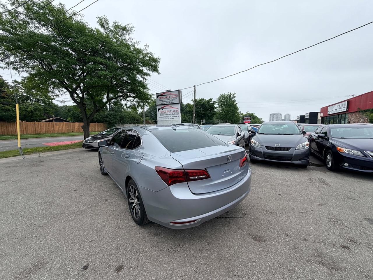 2015 Acura TLX Technology Photo