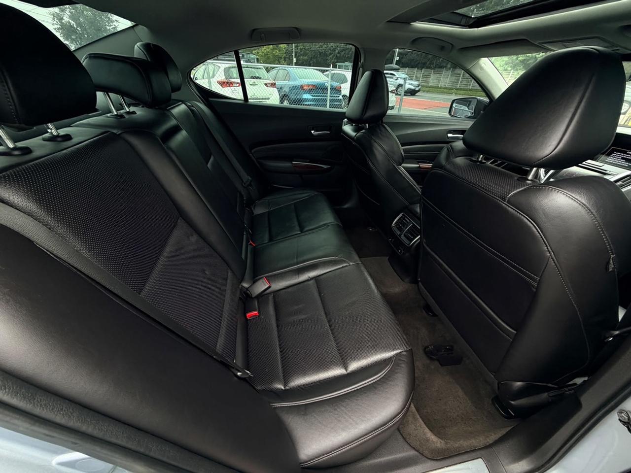 2015 Acura TLX Technology Photo
