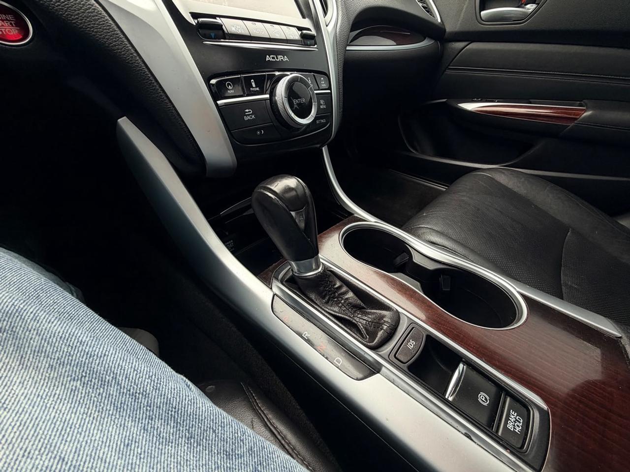 2015 Acura TLX Technology Photo