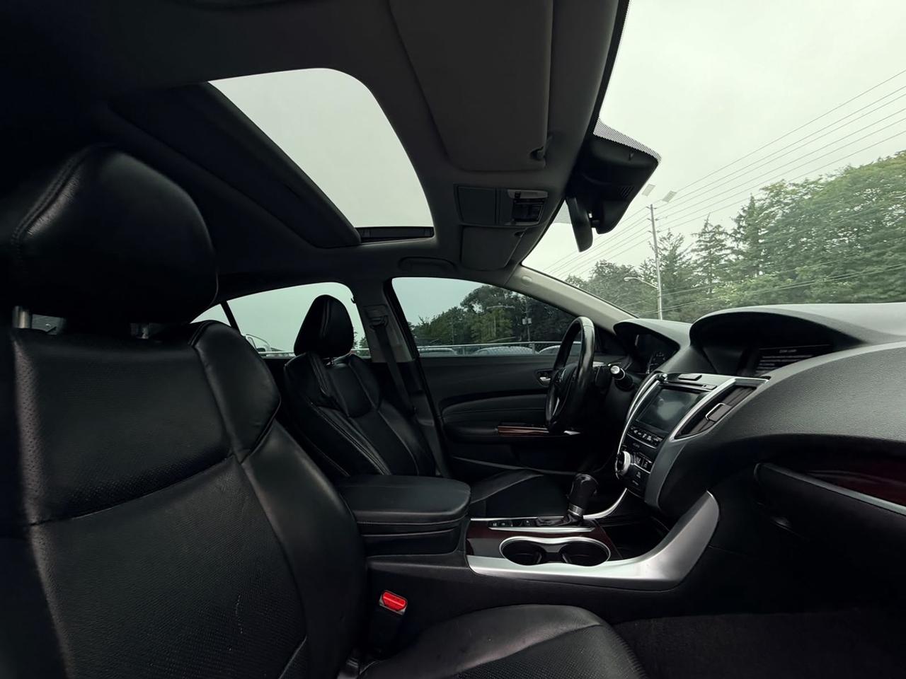 2015 Acura TLX Technology Photo