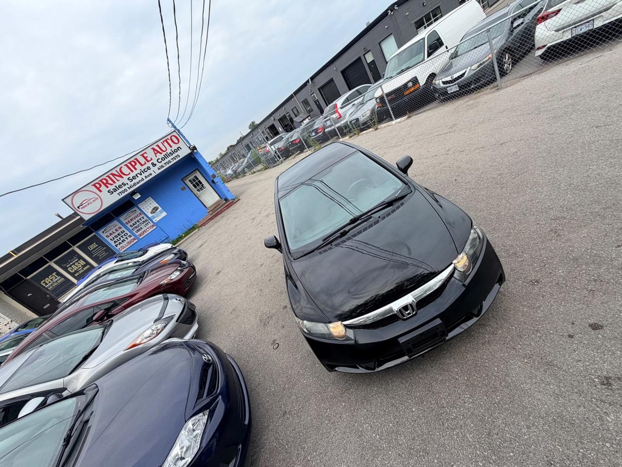 2010 Honda Civic DX-G Photo