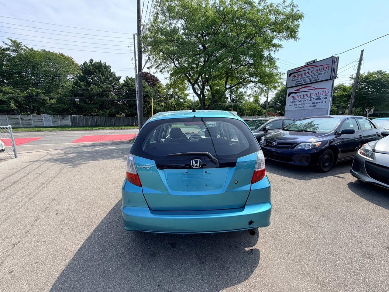 2014 Honda Fit DX Photo