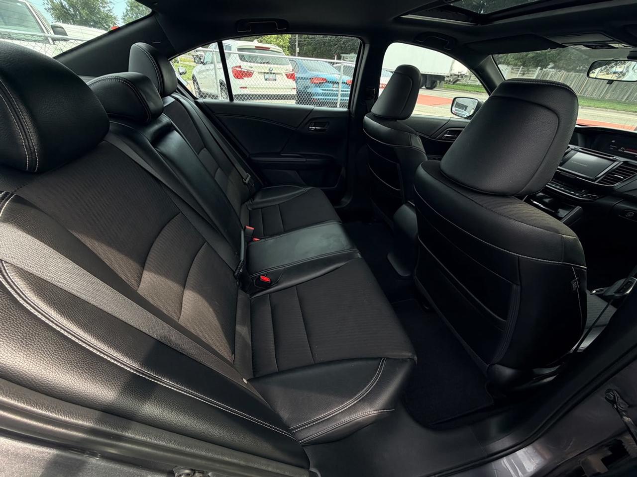 2016 Honda Accord Sport Photo