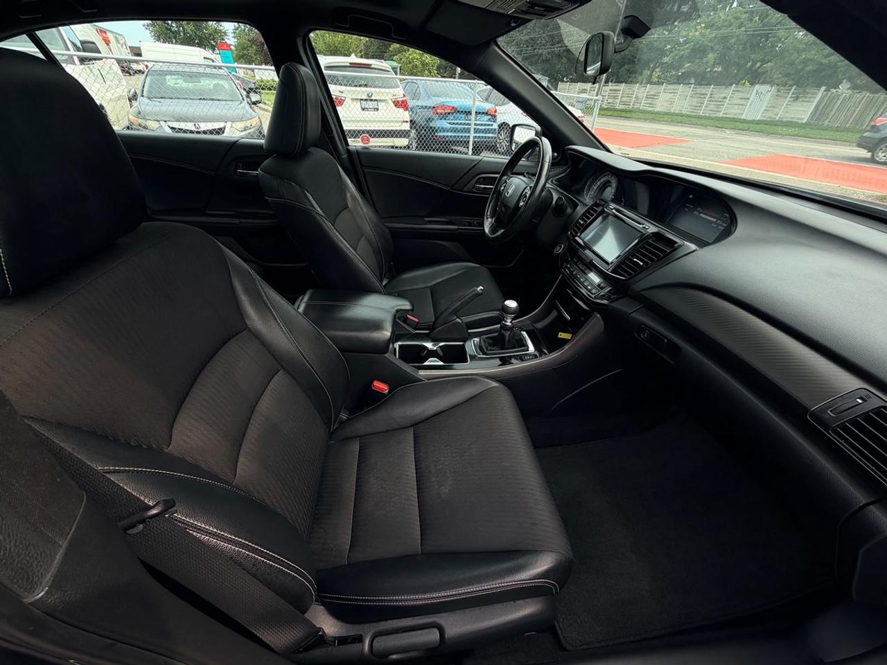 2016 Honda Accord Sport Photo