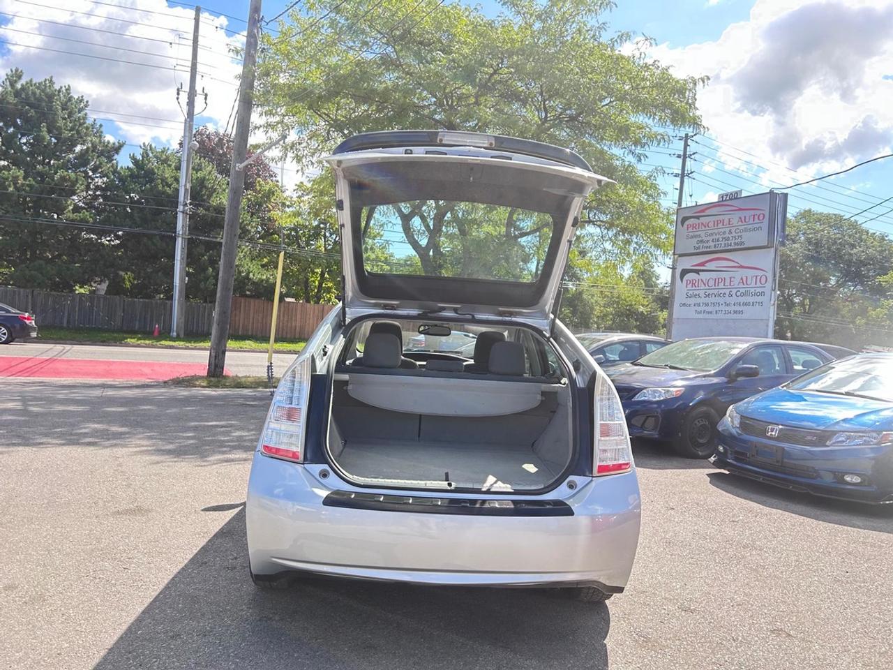 2011 Toyota Prius Two Photo