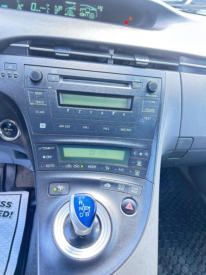 2011 Toyota Prius Two Photo