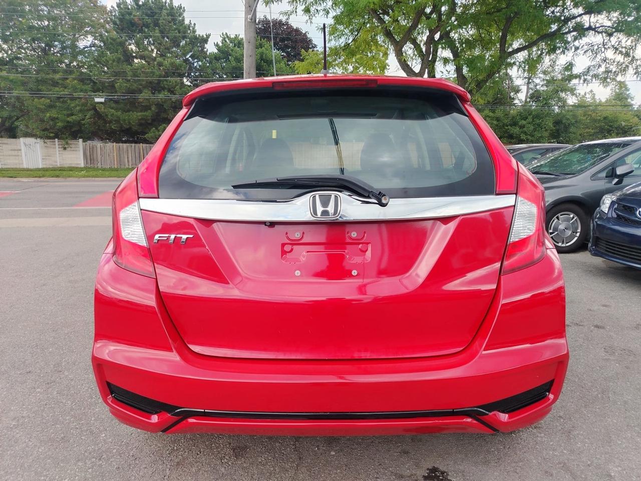 2018 Honda Fit Sport Photo4