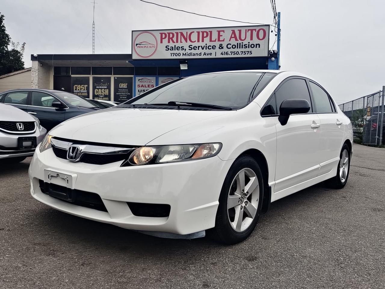 2010 Honda Civic DX-G Photo