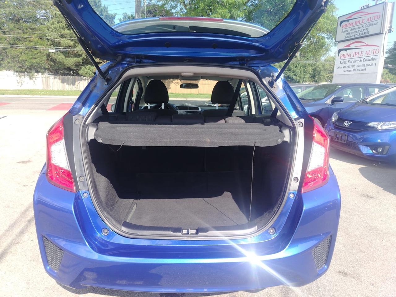 2015 Honda Fit LX Photo