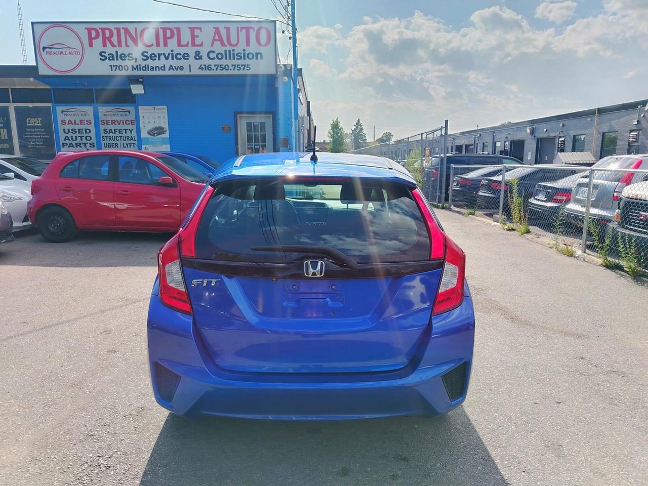 2015 Honda Fit LX Photo