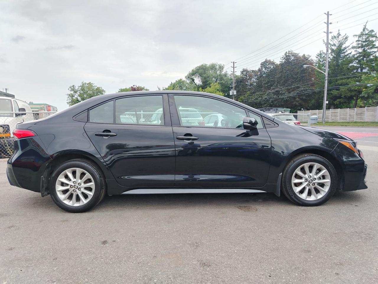 2022 Toyota Corolla SE Photo