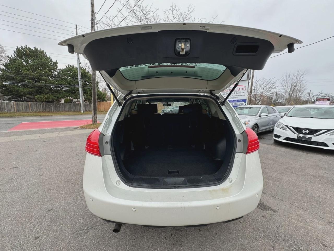 2012 Nissan Rogue SV Photo