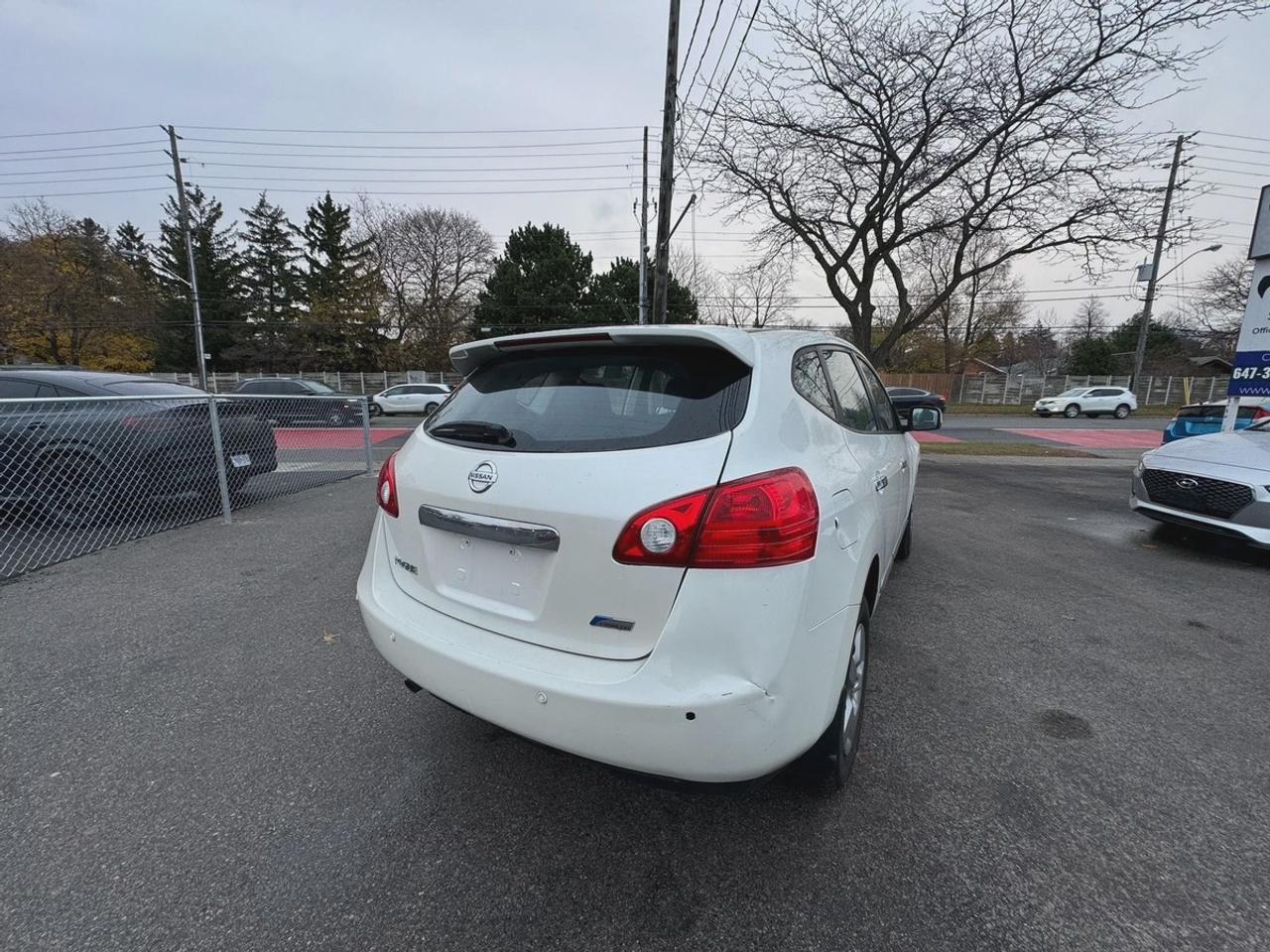 2012 Nissan Rogue SV Photo